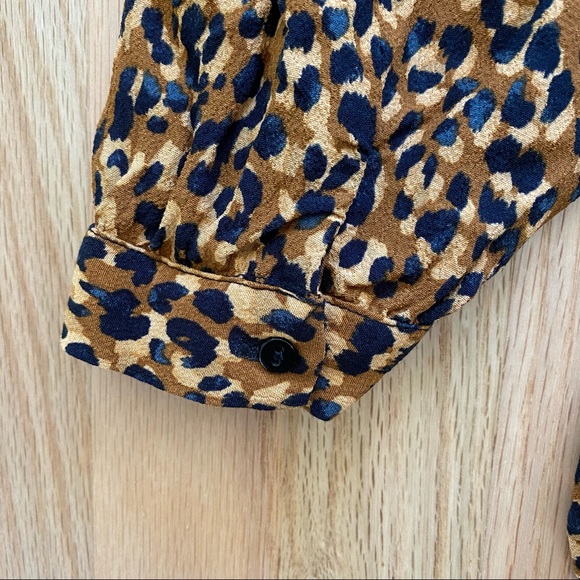 Zara Leopard Peplum Top L Wrap Blouse TRF - Picture 4 of 6